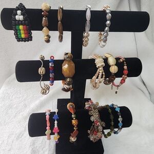 J396 Bulk Bundle of 17 Acrylic Bead Bracelets